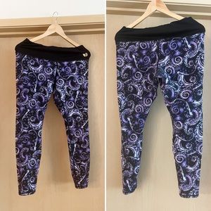 Torrid/Her Universe Ursula Purple tentacle leggings